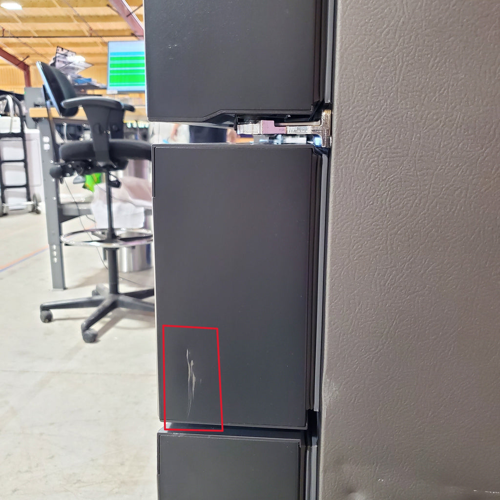 Samsung 29 cu. ft. Bespoke 4-Door French Door Refrigerator with Beverage Center™ in Stainless Steel 5SD198 - RF29BB8600QL - Scratch & Dent (Minor)