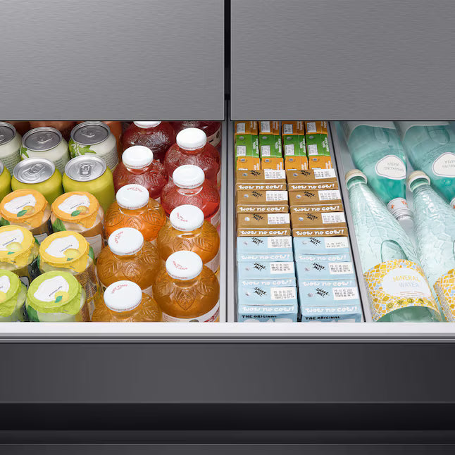 Samsung 29 cu. ft. Bespoke 4-Door French Door Refrigerator with Beverage Center™ in Stainless Steel 5SD198 - RF29BB8600QL - Scratch & Dent (Minor)