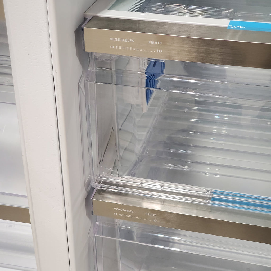 Frigidaire 22.3-cu ft Counter-depth Side-by-Side Refrigerator with Ice Maker (Fingerprint Resistant Stainless Steel) ENERGY STAR 4SD455 - GRSC2352AF - Scratch & Dent (Minor)